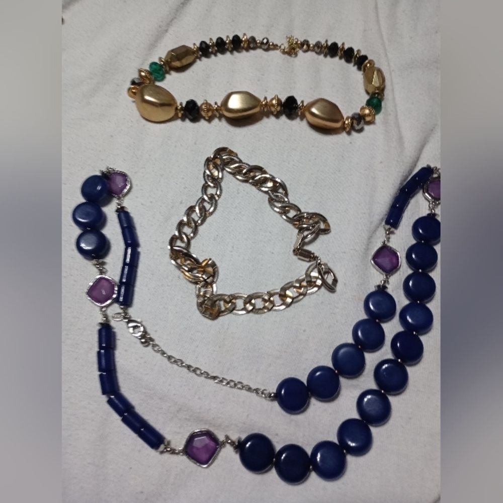 High quality costume jewelry, three necklaces (C012)
